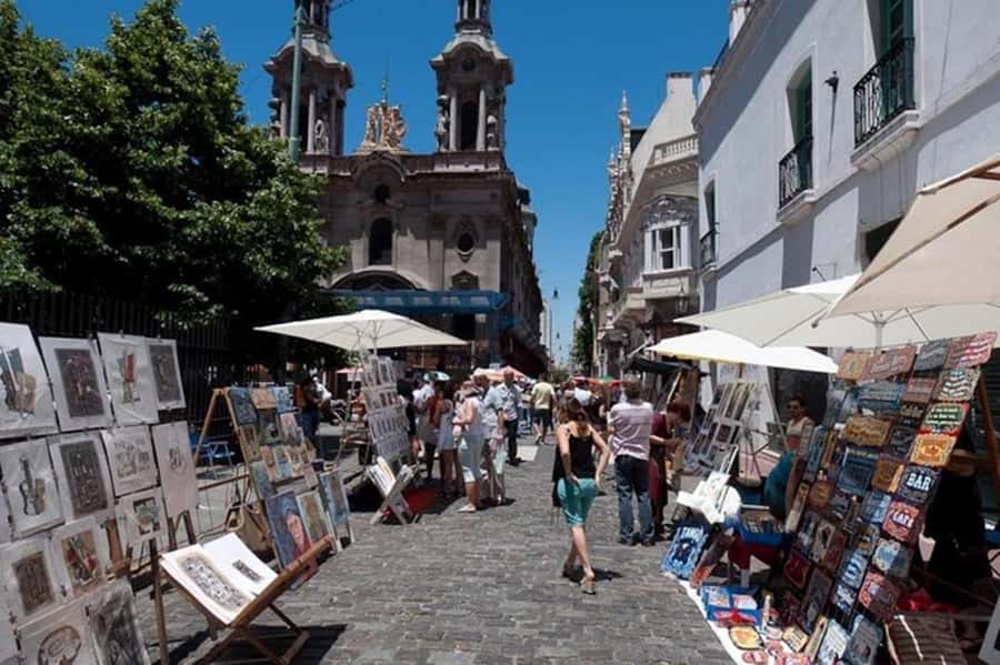 5hs Small Group City Tour of Buenos Aires with Street Food - Retiro and Recoleta: quick orientation with big payoff