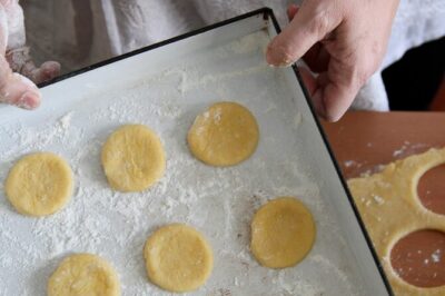 BA: Empanadas and Alfajores Cooking Experience in Palermo - Cooking empanadas: fillings, dough, and the folding standards