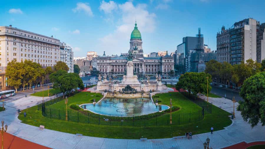 Best of Buenos Aires: Private Walking Tour with a Local - Starting at Plaza de Mayo: The Easy Anchor Point