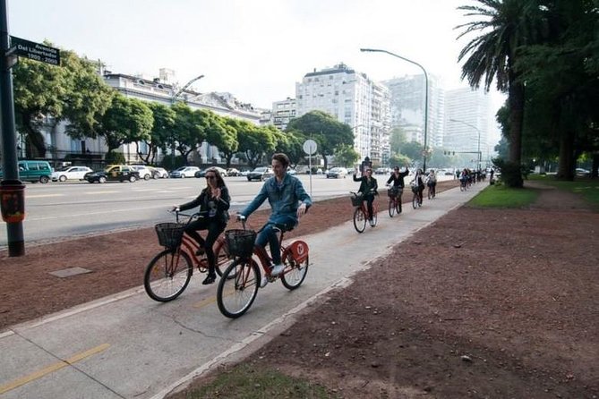 Buenos Aires Bike Tour: North Districts, Recoleta and Palermo - Puerto Madero on two wheels: old docks, city skyline views