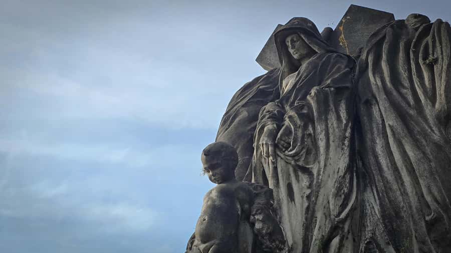 Buenos Aires: Chacarita, The Largest Cemetery In Argentina - Why Chacarita Cemetery Feels Like Buenos Aires in Stone