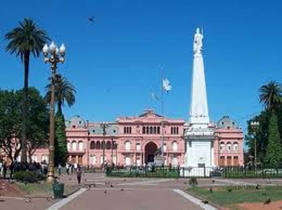 Buenos Aires City Tour with Luxury Lunch - The value play: what $143 gets you in 5 hours