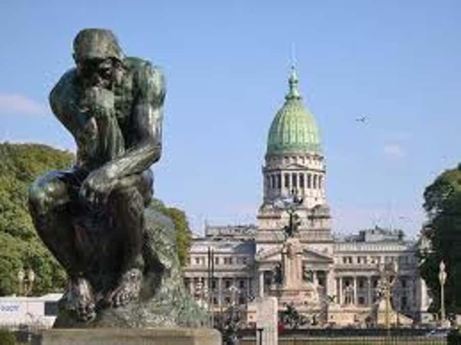 Buenos Aires City Tour with Luxury Lunch - Neighborhood loop: Recoleta, Retiro, San Nicolás, and Montserrat in context