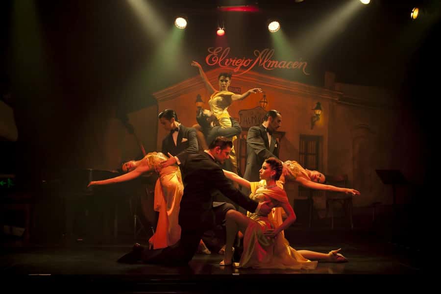 Buenos Aires: El Viejo Almacén Tango Show Ticket & Transfer - The Building at Balcarce and Independencia: Old Streets, Real Atmosphere