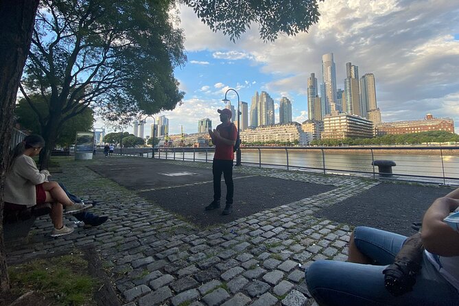 Buenos Aires for curious people - San Pedro González Telmo and Plaza Dorrego: a neighborhood that keeps speaking