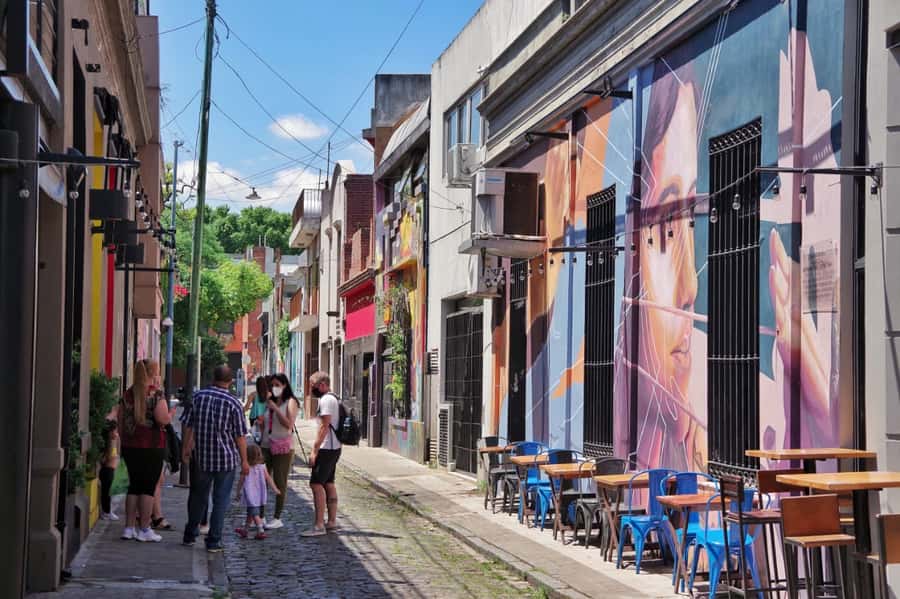 Buenos Aires: Palermo Soho Guided Walking Tour - Drink Stop Time: Choosing Where to Enjoy the Moment