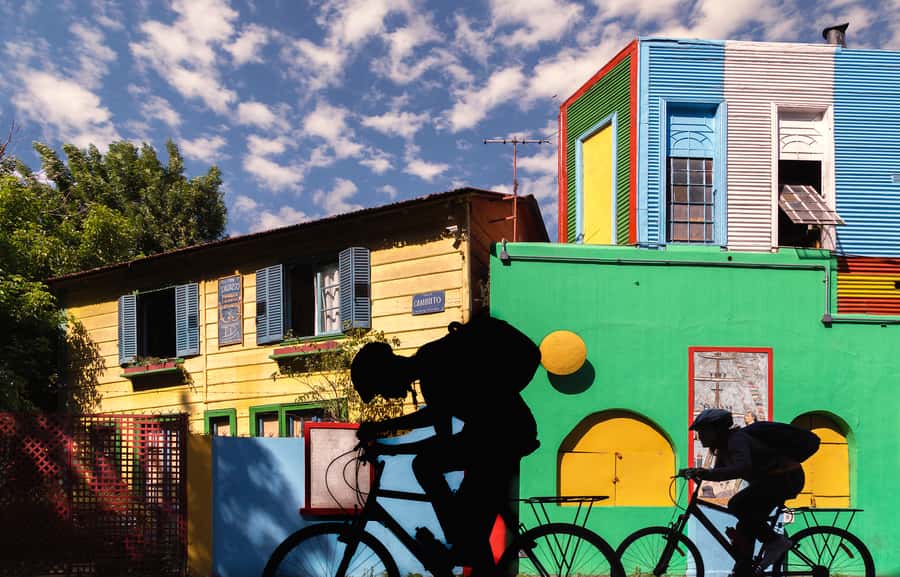 Buenos Aires: Private Photo Tour for Ammateur Photographers - Entering Buenos Aires at Fundacion Proa in the Caminito zone
