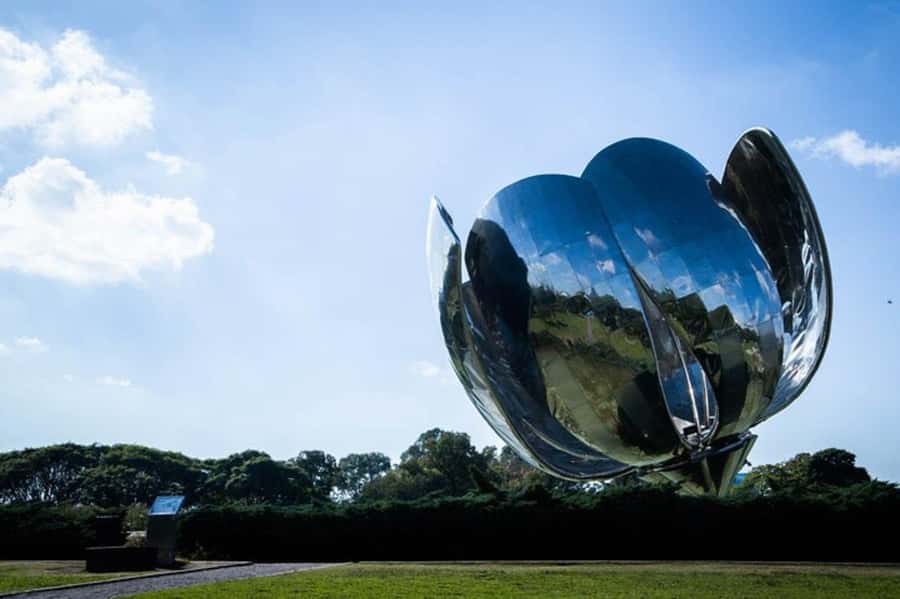 Buenos Aires: Small Group City Highlights Tour - Avenida del Libertador: museums, Evita’s monument, and the National Library vibe