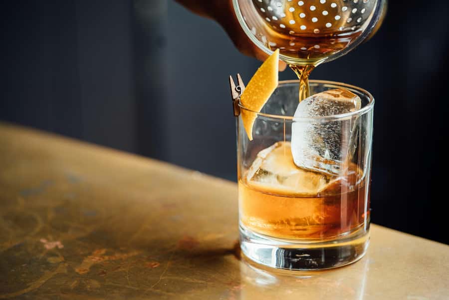 Buenos Aires: Speakeasy & Mixology Bar Tour with Cocktails - A Walk Between Worlds: What the 1-Hour Stops Feel Like