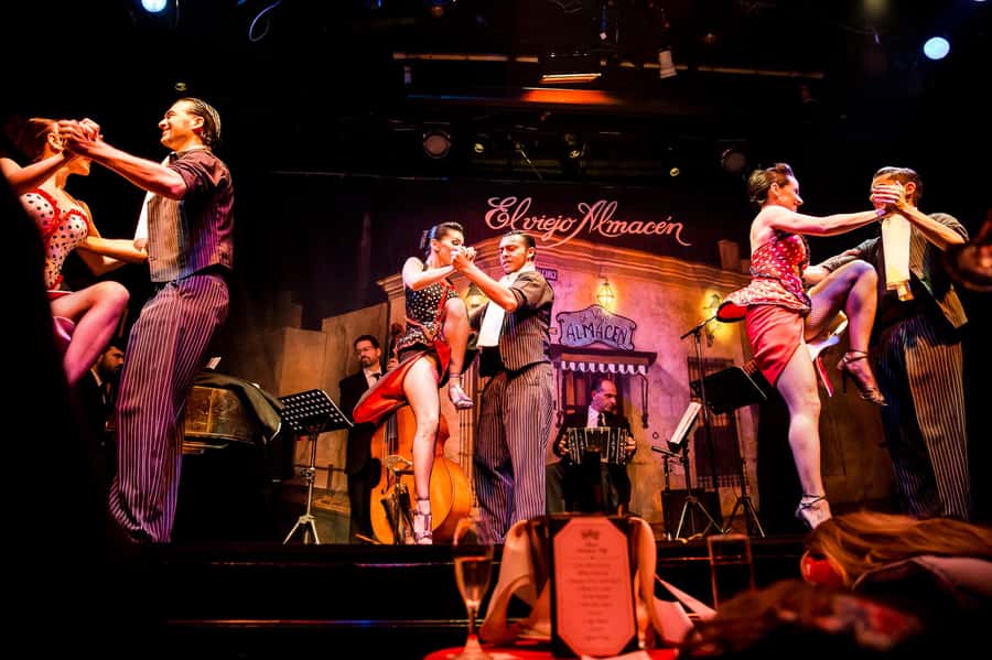 Buenos Aires: Tango - El Viejo Almacén! The first and most traditional show - The tango show itself: musicians, singers, dancers in a classic format