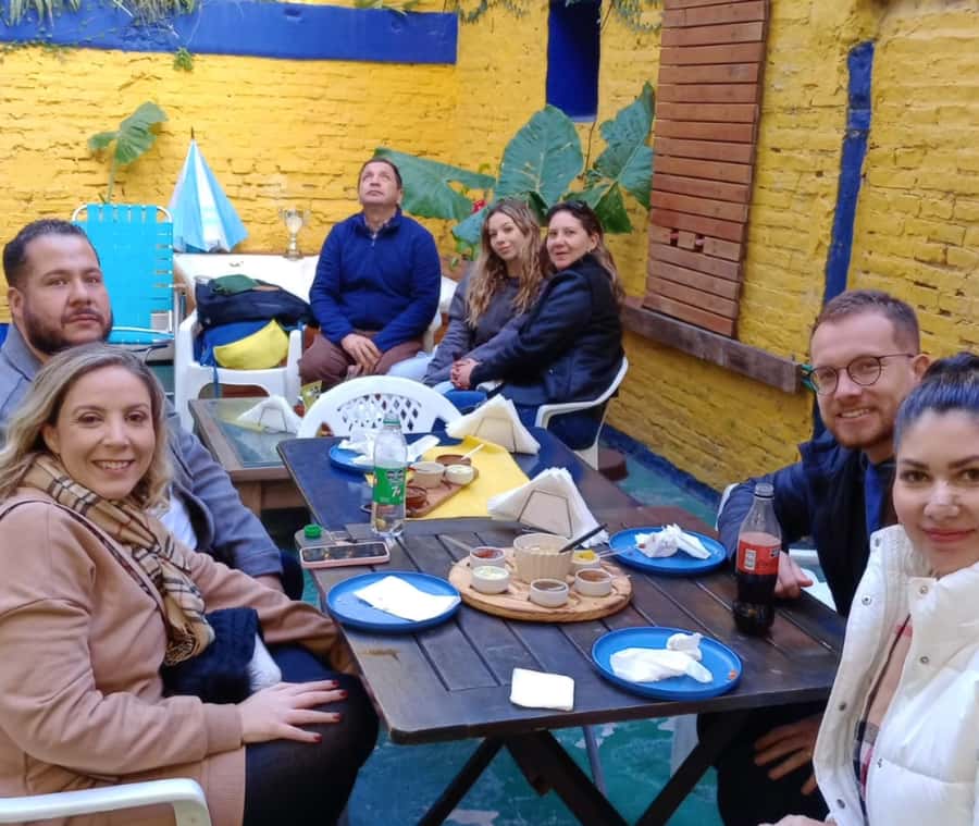 City Tour 12 Puntos Con degustación de Dulce de Leche - The guide effect: why a multilingual history tour changes everything