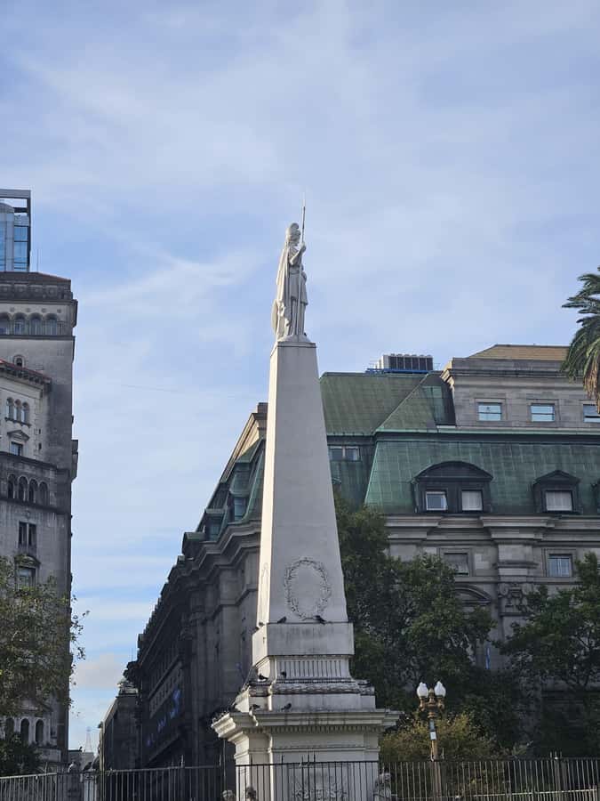 From Colonialism to Eclecticism, Buenos Aires arquitectonica - Centro Cultural Kirchner and the old Post and Telegraph Palace
