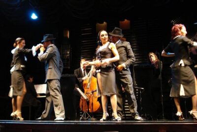 La Ventana Tango Show & Dinner with Optional Classic Bus Ride - How long it takes: 2 to 4 hours, with a show that runs about 90 minutes