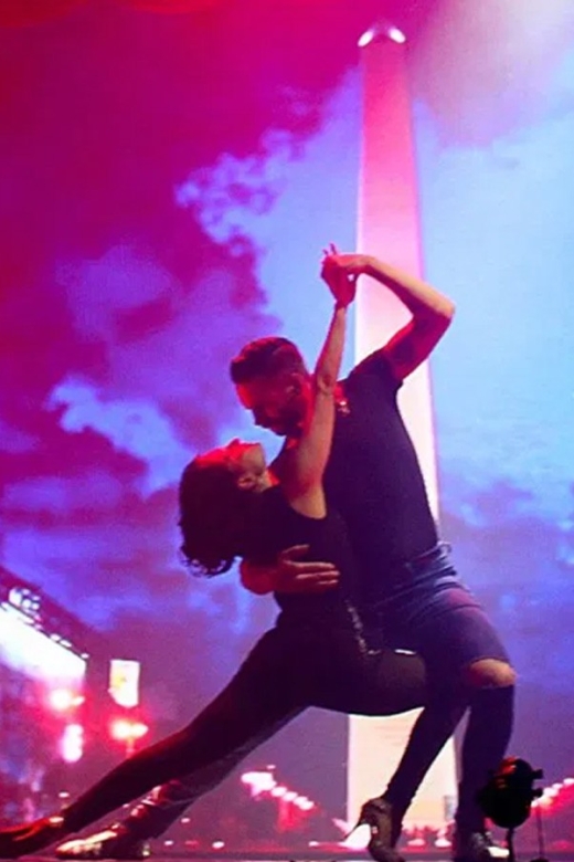 Madero Tango: Executive Only Tango & Folklore Show - Tango & folklore in one show: from origins to aerial and electronic