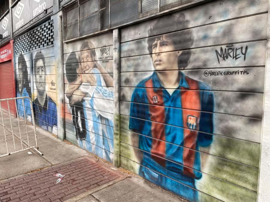 Maradona Tour: Murals, Chapel, Stadium, Museum, Casa D10S - Who this Maradona tour suits best