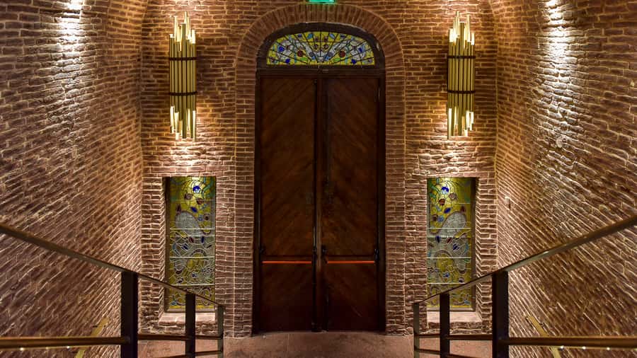 Michelangelo: Tango and Folklore Show with optional Dinner - The Former Customs Building: Why the Venue Matters