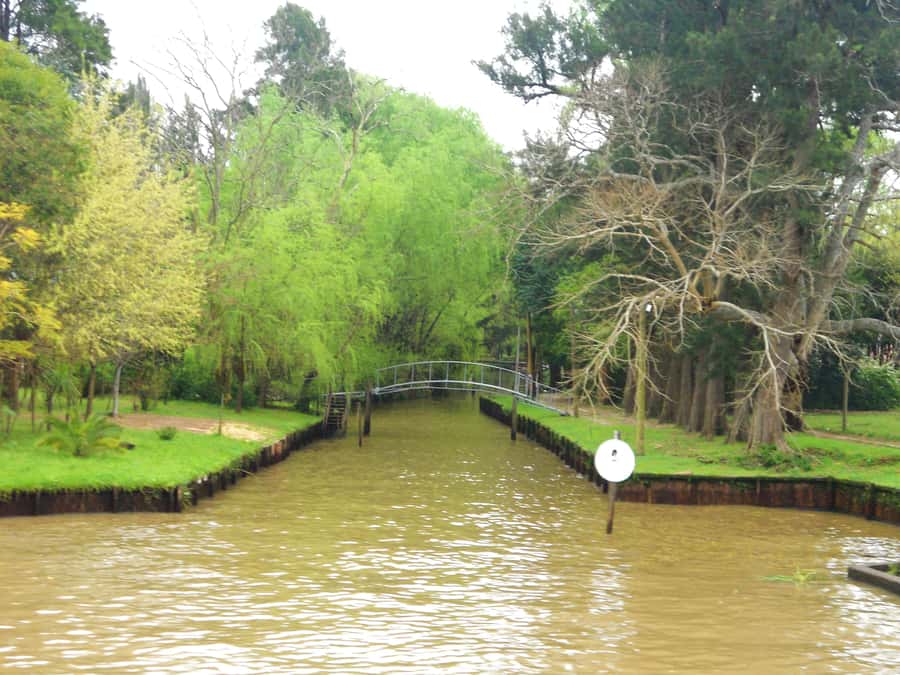 Private Day Trip to Tigre Delta from Buenos Aires - Paseo Victorica: a short leg-stretch with real atmosphere