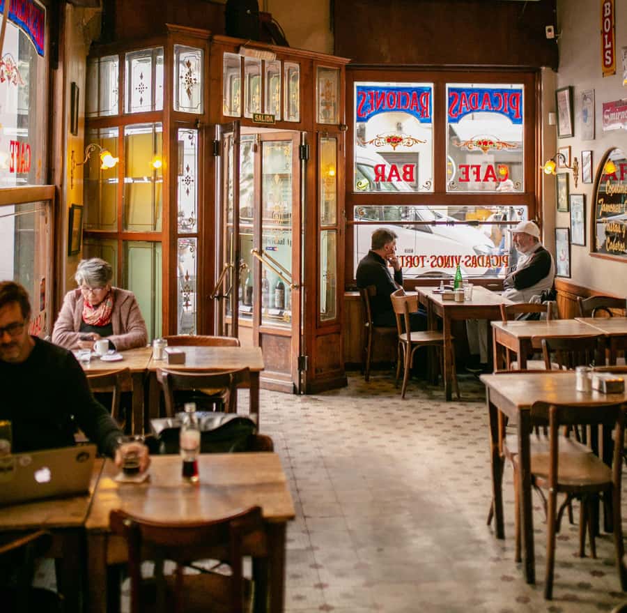 San Telmo: Historical Guided Tour with Street Food & Drinks - Street food tastings inside the San Telmo Market