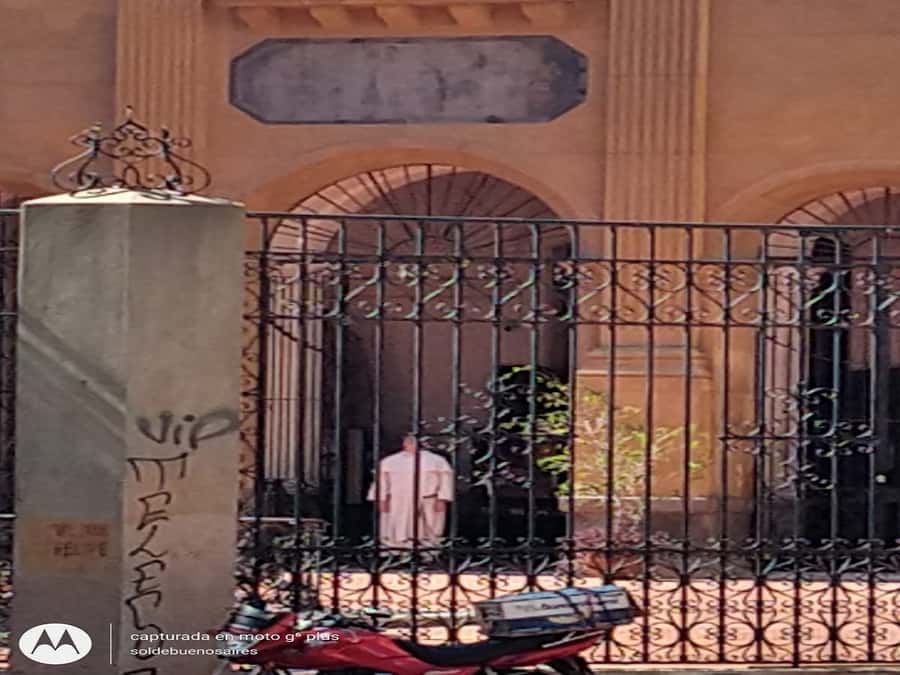 San Telmo Private Guided amazing Walking Tour - San Telmo on foot: why this 150-minute route makes sense