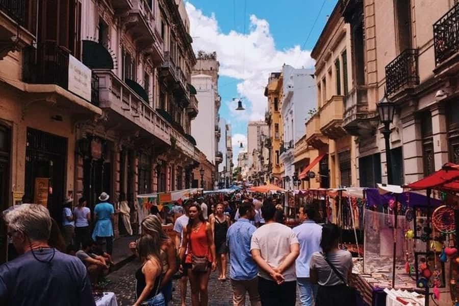 Small-Group Walking Tour San Telmo Neighborhood - Museo Moderno and Parque Lezama: contrast and breathing space