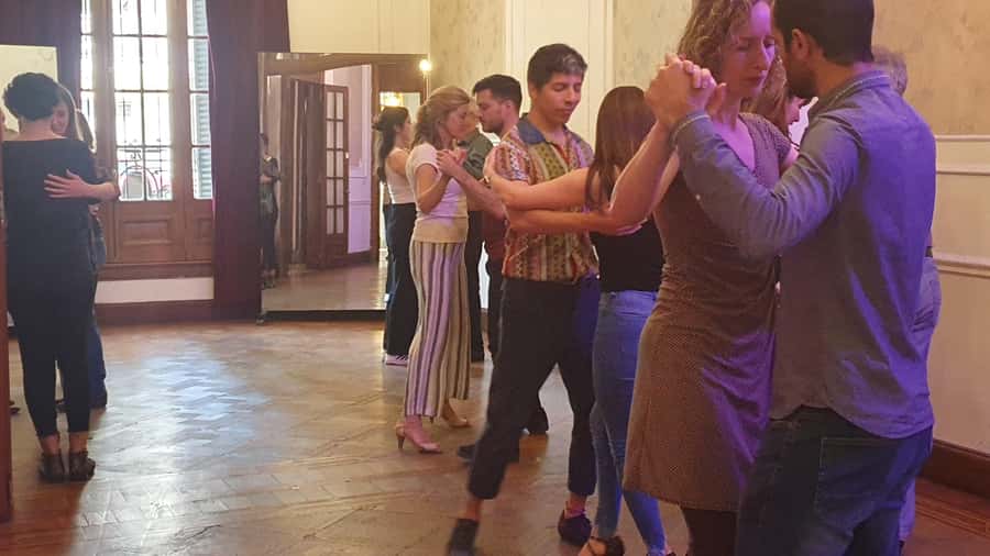 Tango Lesson in Buenos Aires with professional dancers - Price and value: $120 per group (up to 2) for one hour