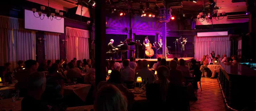 Tango Show at El Querandi with optional Dinner - Key things that make this tango night work