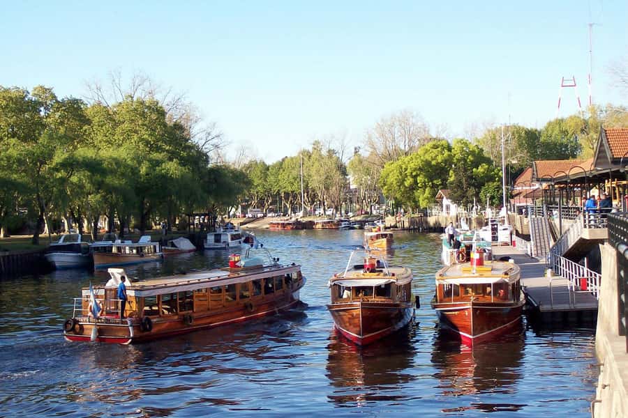 Tigre with Lunch overlooking the River and Navigation - Lunch on the Luján River: Where the Day Clicks Into Place