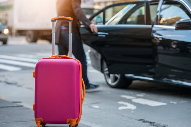 Transfer Buenos Aires International Airport (EZE) to Downtown Hotel - Vehicle Size, Luggage Rules, and Real Comfort